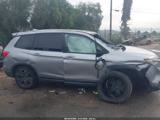 5FNYF7H27KB008553 Honda Passport Sport