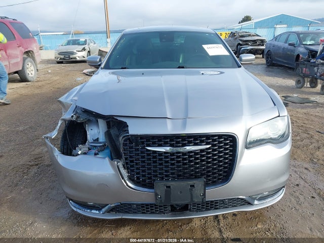 Продаж на аукціоні авто 2018 Chrysler 300 300s Awd, vin: 2C3CCAGG9JH300554, номер лоту: 44197672