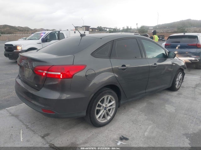 1FADP3F21JL251073 Ford FOCUS SE