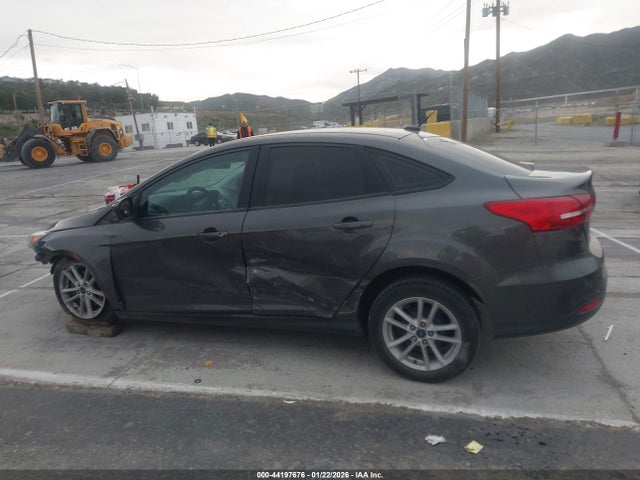 1FADP3F21JL251073 Ford FOCUS SE