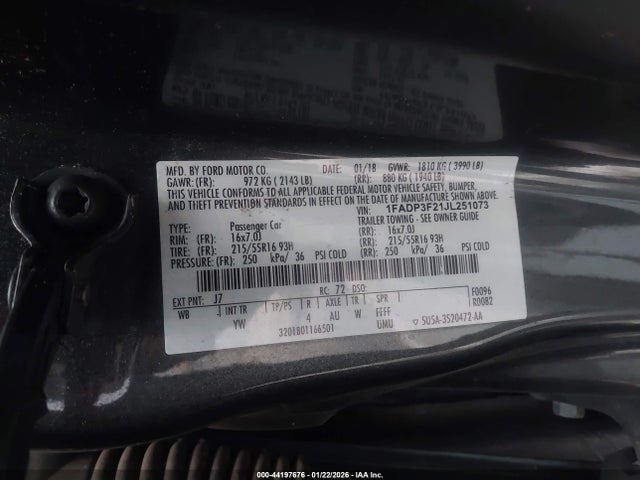 1FADP3F21JL251073 Ford FOCUS SE