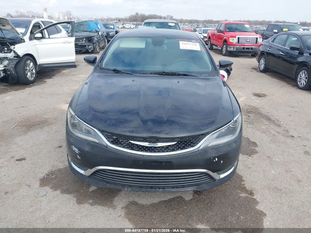 44197759 :رقم المزاد ، 1C3CCCAB4FN599992 vin ، 2015 Chrysler 200 Limited مزاد بيع