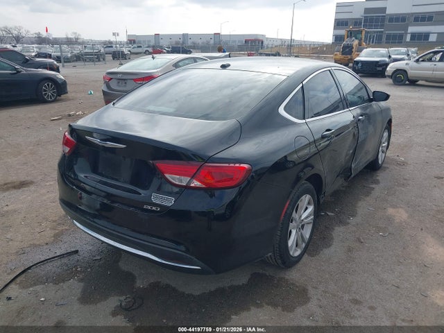 44197759 :رقم المزاد ، 1C3CCCAB4FN599992 vin ، 2015 Chrysler 200 Limited مزاد بيع