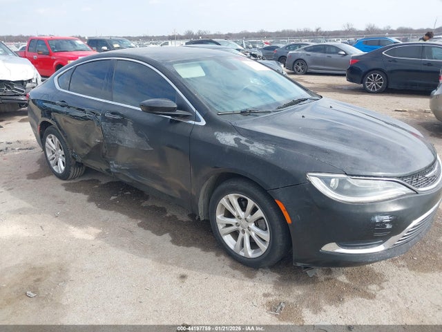 44197759 :رقم المزاد ، 1C3CCCAB4FN599992 vin ، 2015 Chrysler 200 Limited مزاد بيع