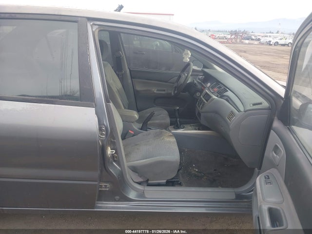2005 MITSUBISHI LANCER JA3AJ26E55U014040 Photo 4