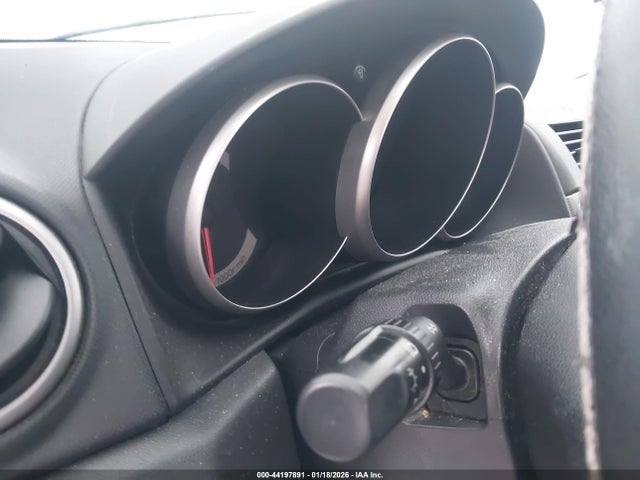 2004 MAZDA MAZDA3 JM1BK143941130078 Photo 6