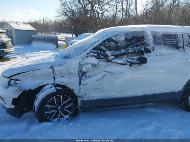 2021 VOLKSWAGEN TIGUAN 3VV2B7AX2MM117543 Photo 5