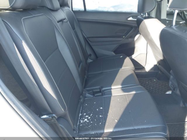 2021 VOLKSWAGEN TIGUAN 3VV2B7AX2MM117543 Photo 7