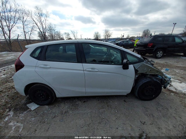 44197991 :رقم المزاد ، 3HGGK5H41KM724584 vin ، 2019 Honda Fit Lx مزاد بيع