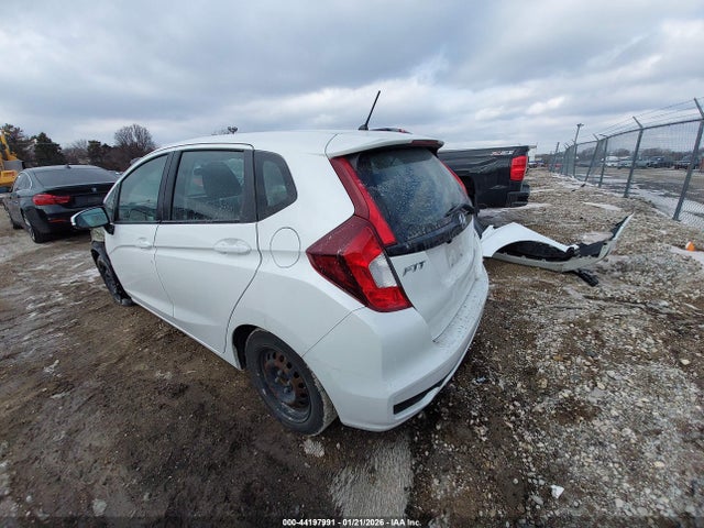 44197991 :رقم المزاد ، 3HGGK5H41KM724584 vin ، 2019 Honda Fit Lx مزاد بيع