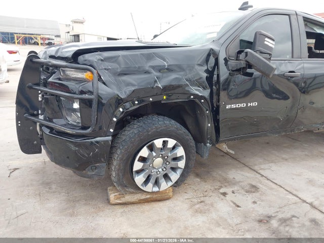 1GC4YMEY3PF256057 Chevrolet Silverado 2500hd 4wd Standard Bed Custom