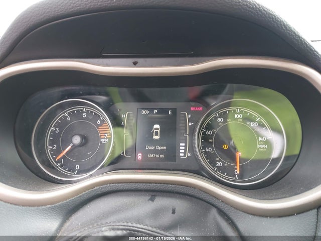 Продажа на аукционе авто 2017 Jeep Cherokee Altitude Fwd, vin: 1C4PJLAB3HW507321, номер лота: 44198142