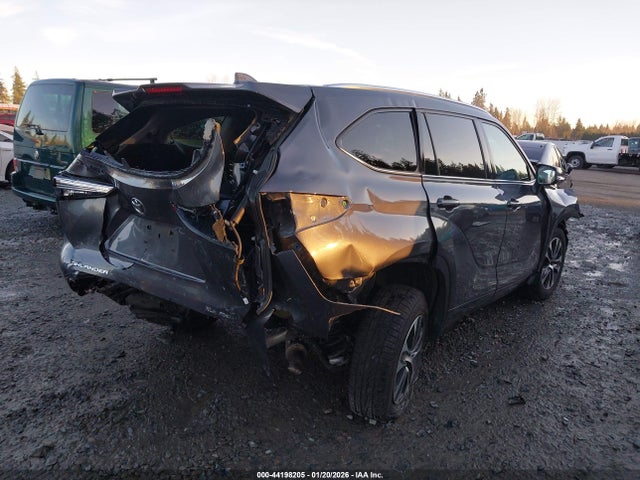 5TDGZRBH8LS516863 Toyota Highlander Xle