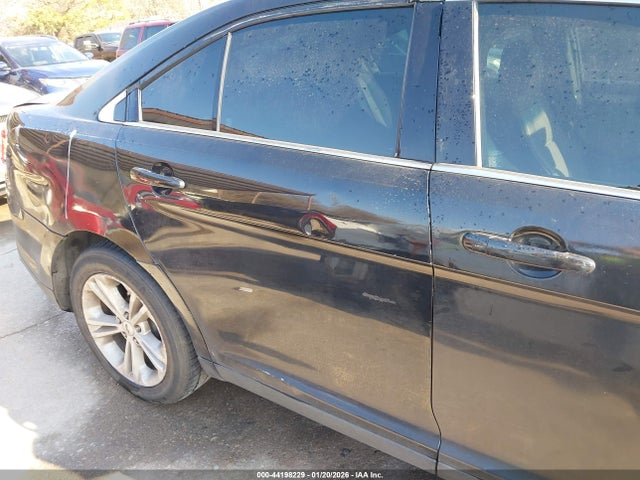 1FAHP2E8XEG164319 Ford TAURUS SEL