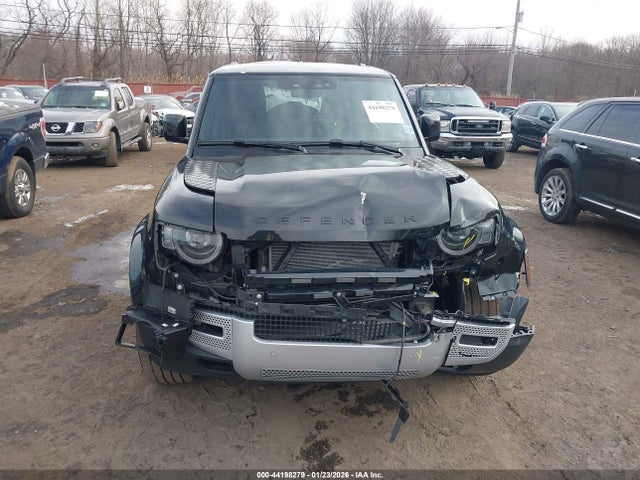 SALEJ7EX7R2285954 Land Rover Defender 110 P300
