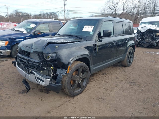 SALEJ7EX7R2285954 Land Rover Defender 110 P300