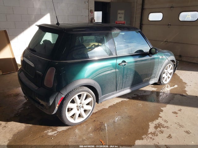 2004 MINI COOPER S WMWRE33484TD80024 Photo 3