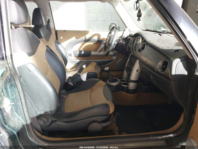 2004 MINI COOPER S WMWRE33484TD80024 Photo 4