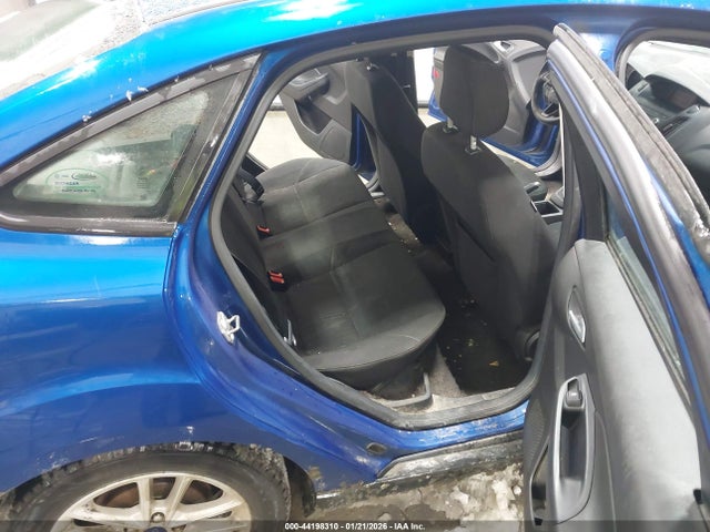 1FADP3F24JL251407 Ford FOCUS SE