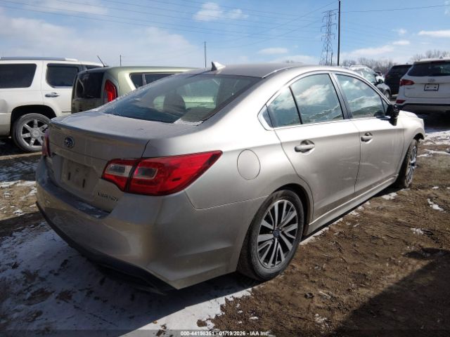 2018 SUBARU LEGACY 4S3BNAC64J3035334 Photo 3