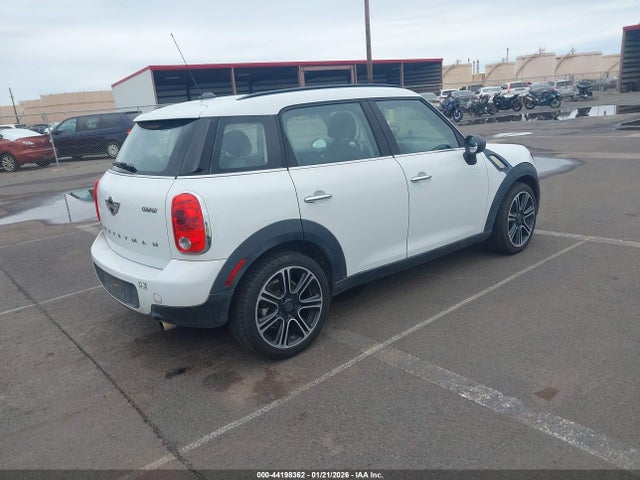 2014 MINI COUNTRYMAN WMWZB3C59EWR39322 Photo 3