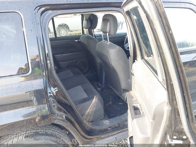 1C4NJPBA8GD514179 Jeep Patriot Sport