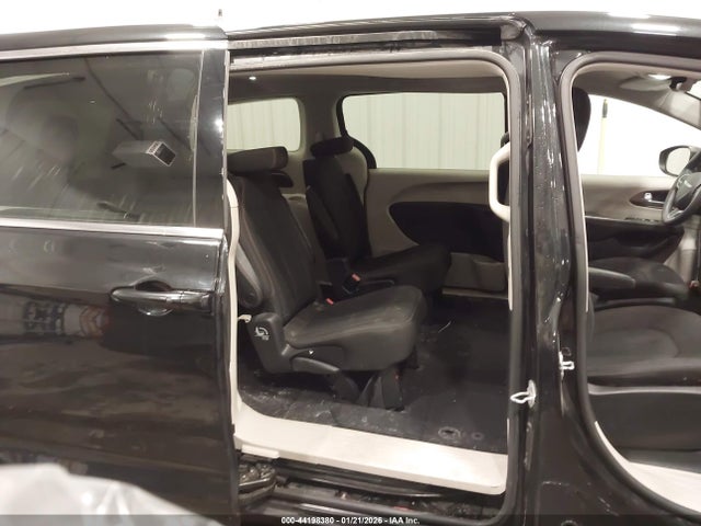 Aukcja sprzedaży 2017 Chrysler Pacifica Touring, vin: 2C4RC1DG4HR515984, numer aukcji: 44198380
