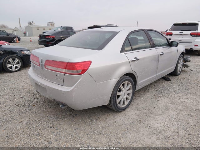 2010 LINCOLN MKZ 3LNHL2GC3AR637998 Photo 3