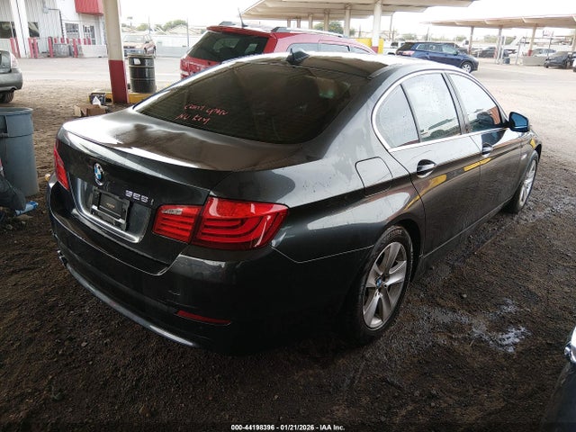2011 BMW 528I WBAFR1C59BDS36913 Photo 3