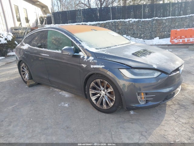 2016 TESLA MODEL X 5YJXCBE26GF001967 Photo 0