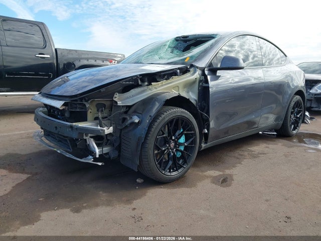 2023 TESLA MODEL Y 7SAYGDEE5PF777248 Photo 1