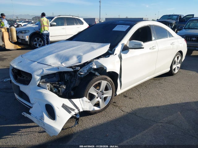 Mercedes-Benz CLA 250 2017 WDDSJ4EB9HN437068 Image 2