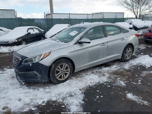 2016 HYUNDAI SONATA 5NPE24AF4GH264667 Photo 1