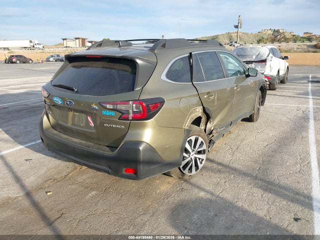 4S4BTADC6R3139213 Subaru Outback Premium
