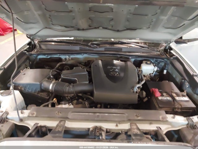 3TMCZ5AN9NM526013 Toyota Tacoma Trd Off Road