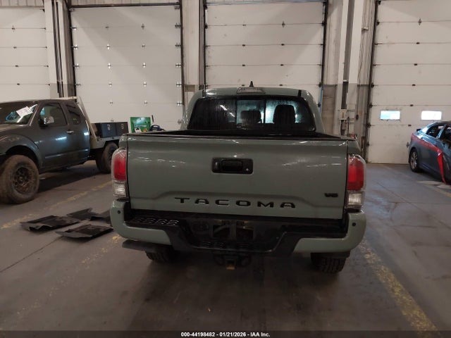 3TMCZ5AN9NM526013 Toyota Tacoma Trd Off Road