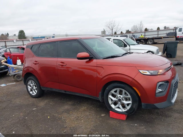 KNDJ23AU1M7742843 KIA SOUL S