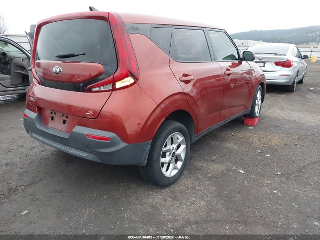 KNDJ23AU1M7742843 KIA SOUL S
