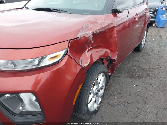 KNDJ23AU1M7742843 KIA SOUL S