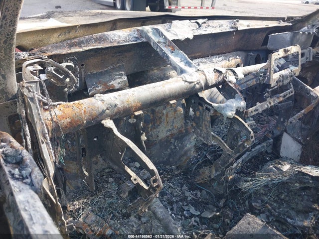 44198562 :رقم المزاد ، 3C7WRSCL4JG104461 vin ، 2018 Ram 3500 Chassis Tradesman/slt/laramie مزاد بيع