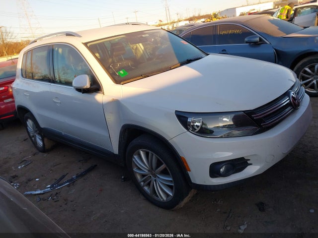 2012 VOLKSWAGEN TIGUAN WVGAV7AX3CW537498