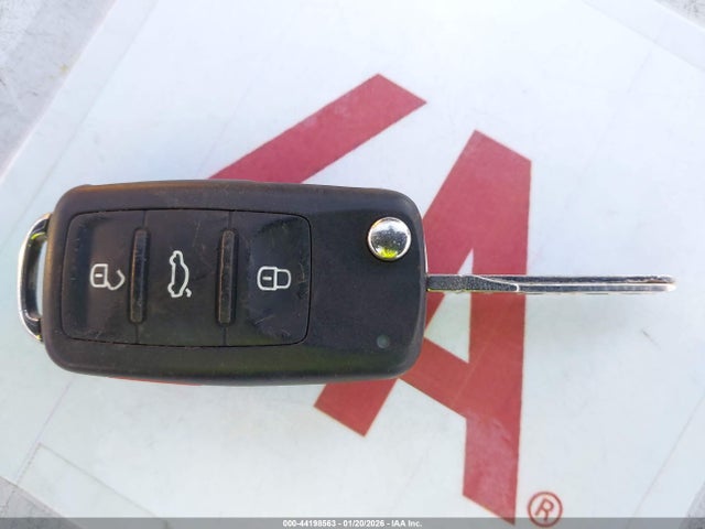 2012 VOLKSWAGEN TIGUAN WVGAV7AX3CW537498 Photo 10