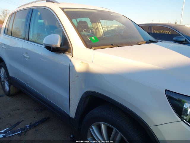 2012 VOLKSWAGEN TIGUAN WVGAV7AX3CW537498 Photo 5