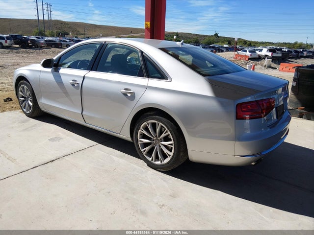 2013 AUDI A8 WAUAGAFDXDN023422 Photo 2
