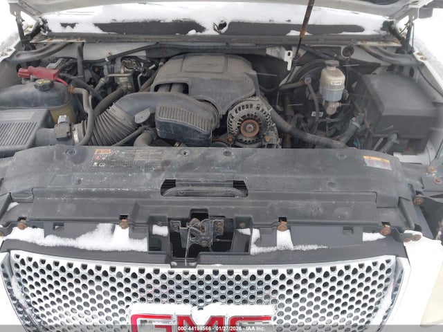 2011 GMC YUKON XL 1500 1GKS2MEF5BR333773 Photo 9