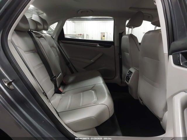 Продажа на аукционе авто 2016 Volkswagen Passat 1.8t Se, vin: 1VWBS7A3XGC068168, номер лота: 44198575