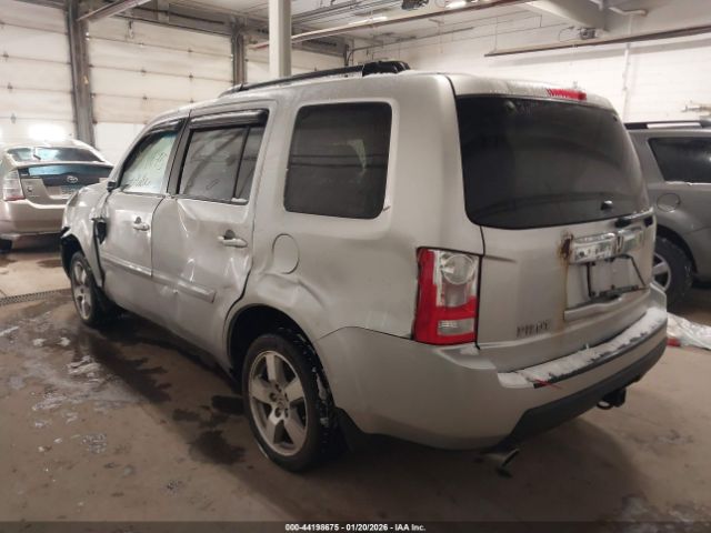 2011 HONDA PILOT 5FNYF4H70BB050170 Photo 2