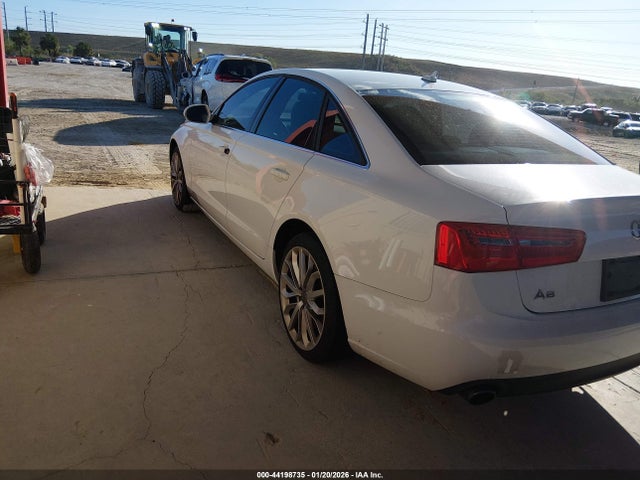 2014 AUDI A6 WAUCFAFC3EN110857 Photo 2