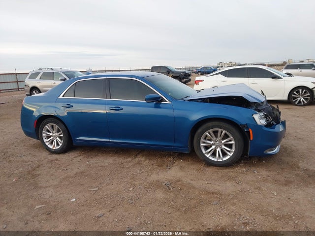44198742 :رقم المزاد ، 2C3CCAAG7MH667479 vin ، 2021 Chrysler 300 Touring L مزاد بيع