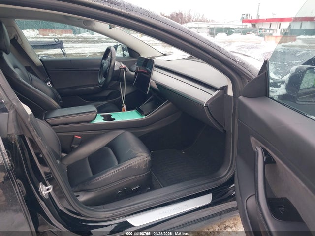 Продаж на аукціоні авто 2018 Tesla Model 3 Long Range/performance, vin: 5YJ3E1EB7JF170471, номер лоту: 44198765